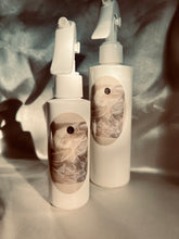 Load image into Gallery viewer, White Linen 8 oz room &amp; linen spray
