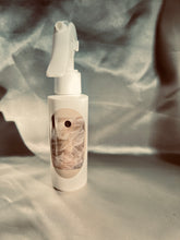 Load image into Gallery viewer, White Linen 4 oz room &amp; linen spray
